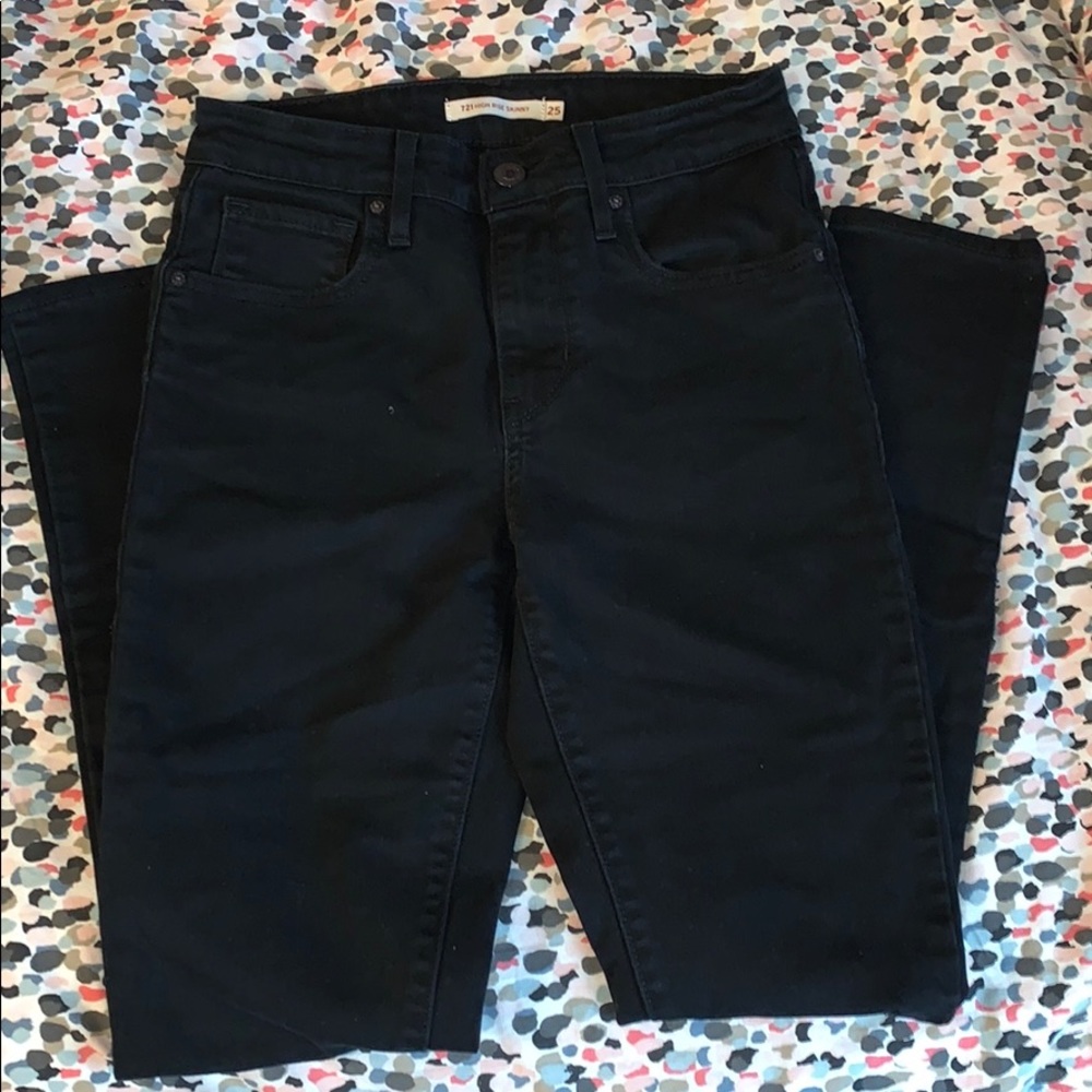 Levi’s 725 High Rise Skinny Jeans